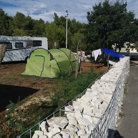Κάμπινγκ Volme *