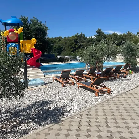 Camping Volme Tent Banjole